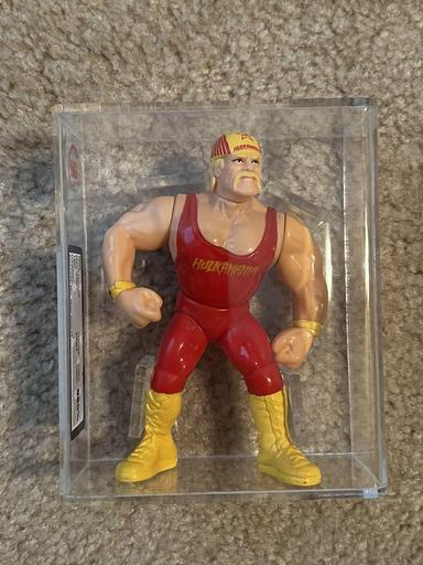 Hulk Hogan - Red Tank Top (Mail Away)